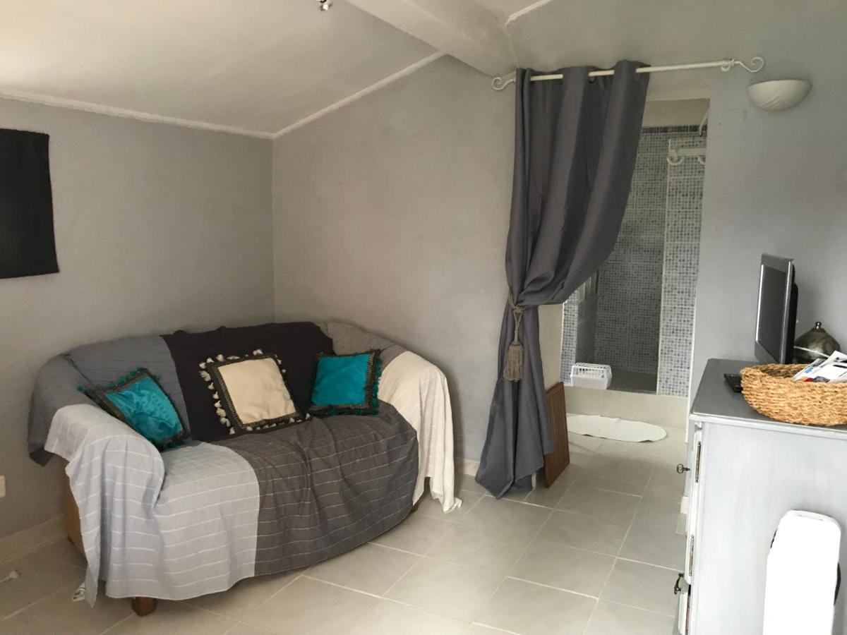 Chambre D'Hotes Le Cedre Apt Exteriör bild